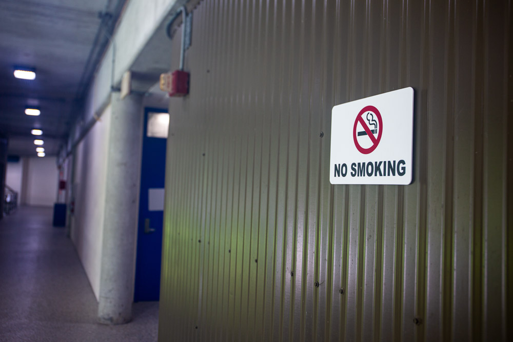 no smoking signage